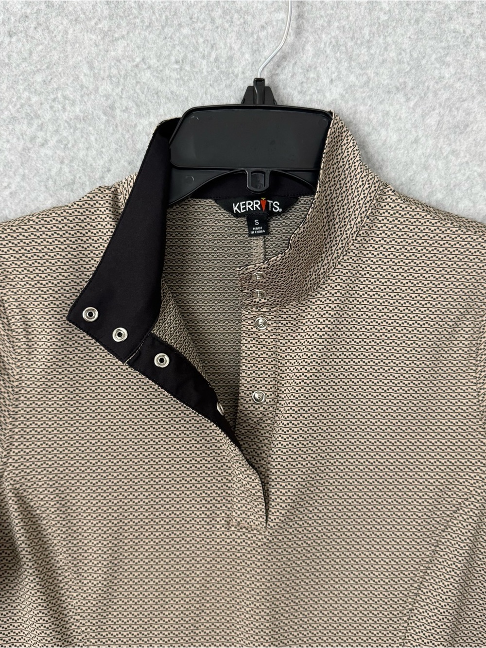 Kerrits Womens Short Sleeve Equestrian Riding Top Tan Black Shirt 1/4 Snap Small - Picture 3 of 15